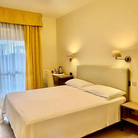Hotel Parigi 2 & Spa Dalmine Extérieur photo
